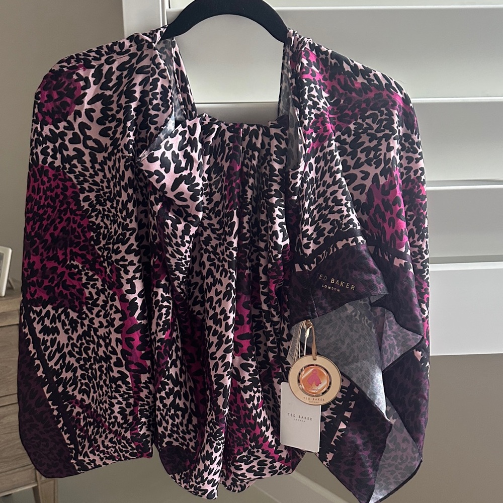 Ted Baker Euphoria Cape/Vibrant Pink and Black Leopard